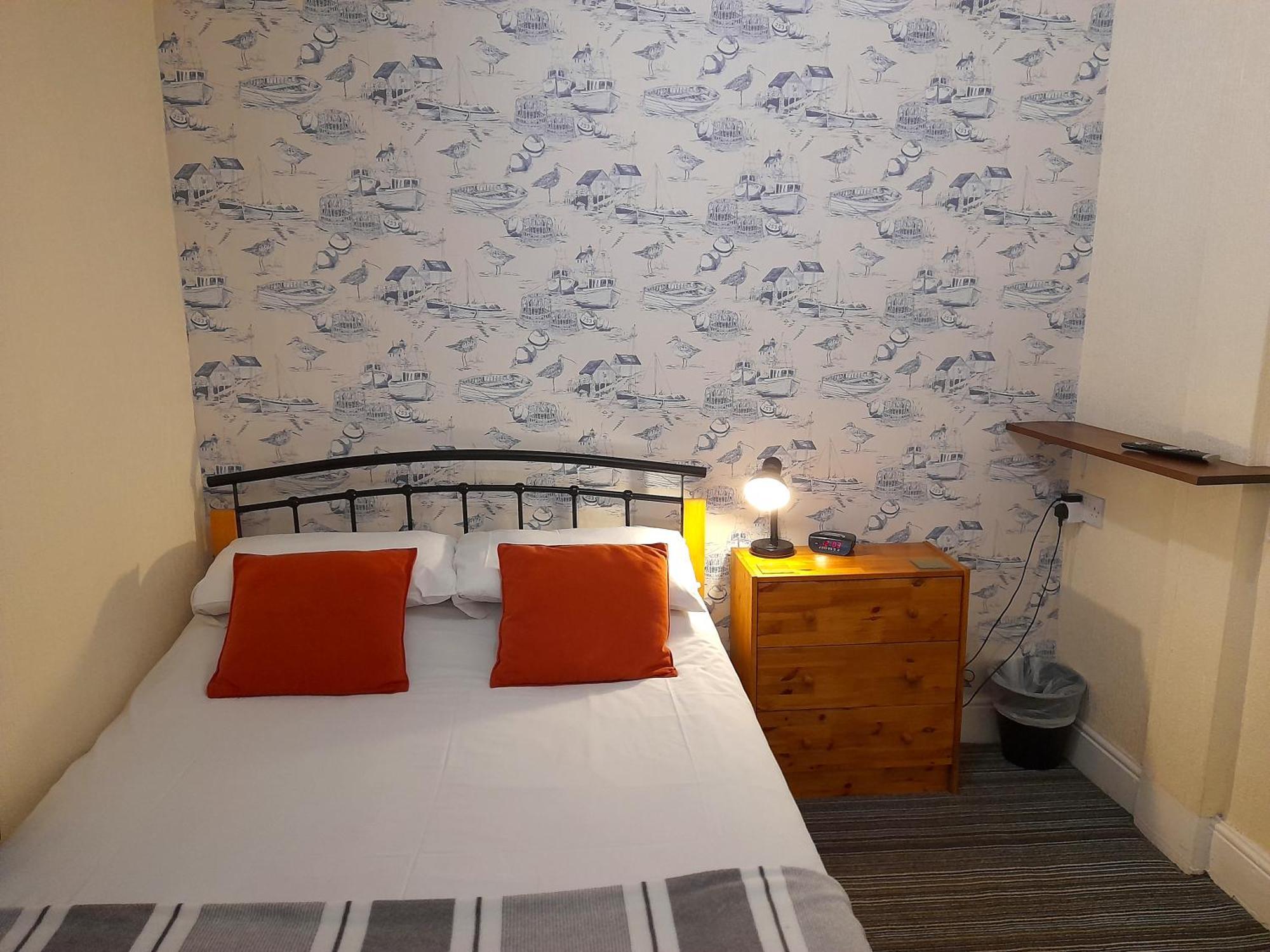 Phoenix Guest House Blackpool Room photo
