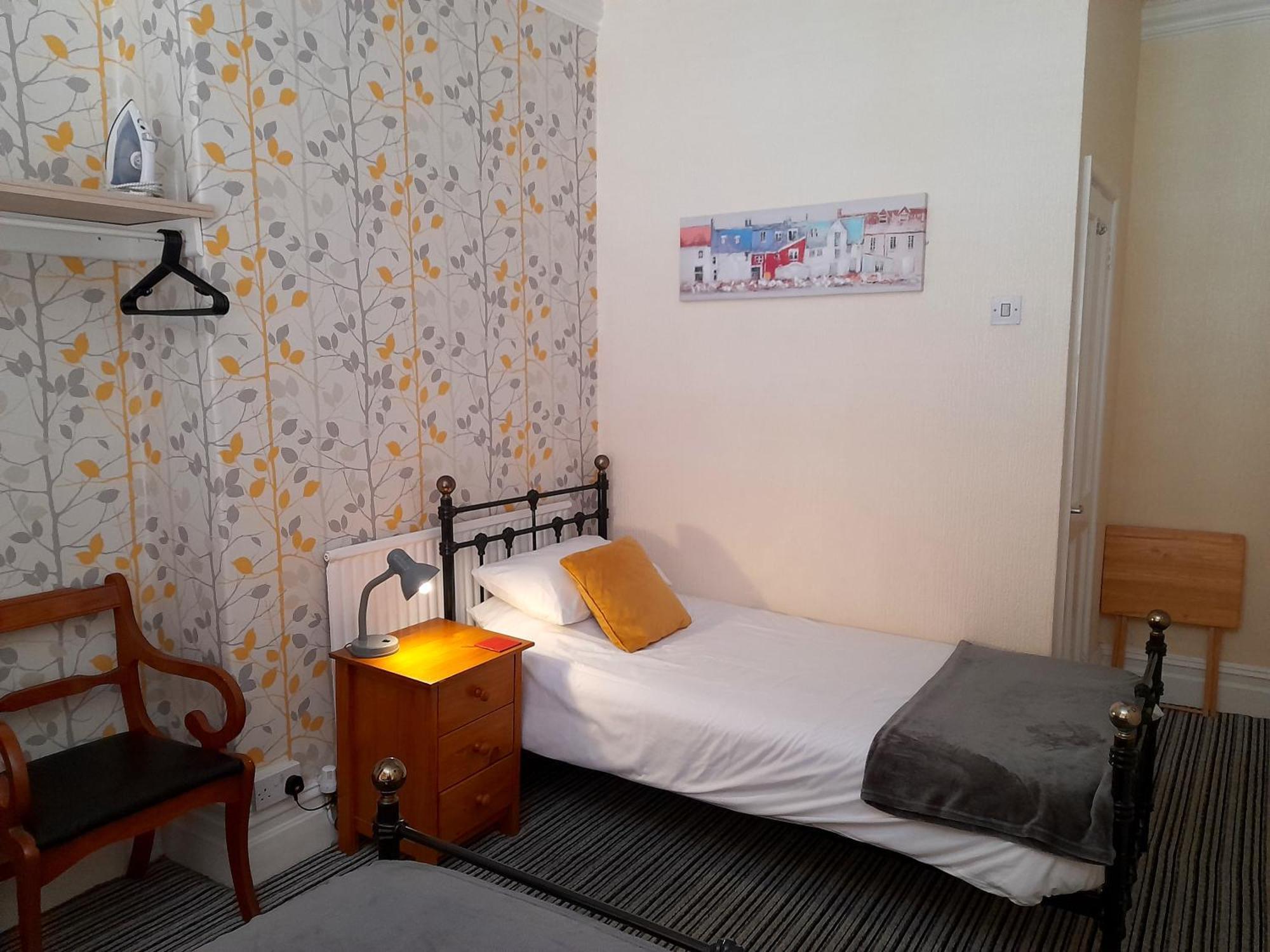 Phoenix Guest House Blackpool Room photo