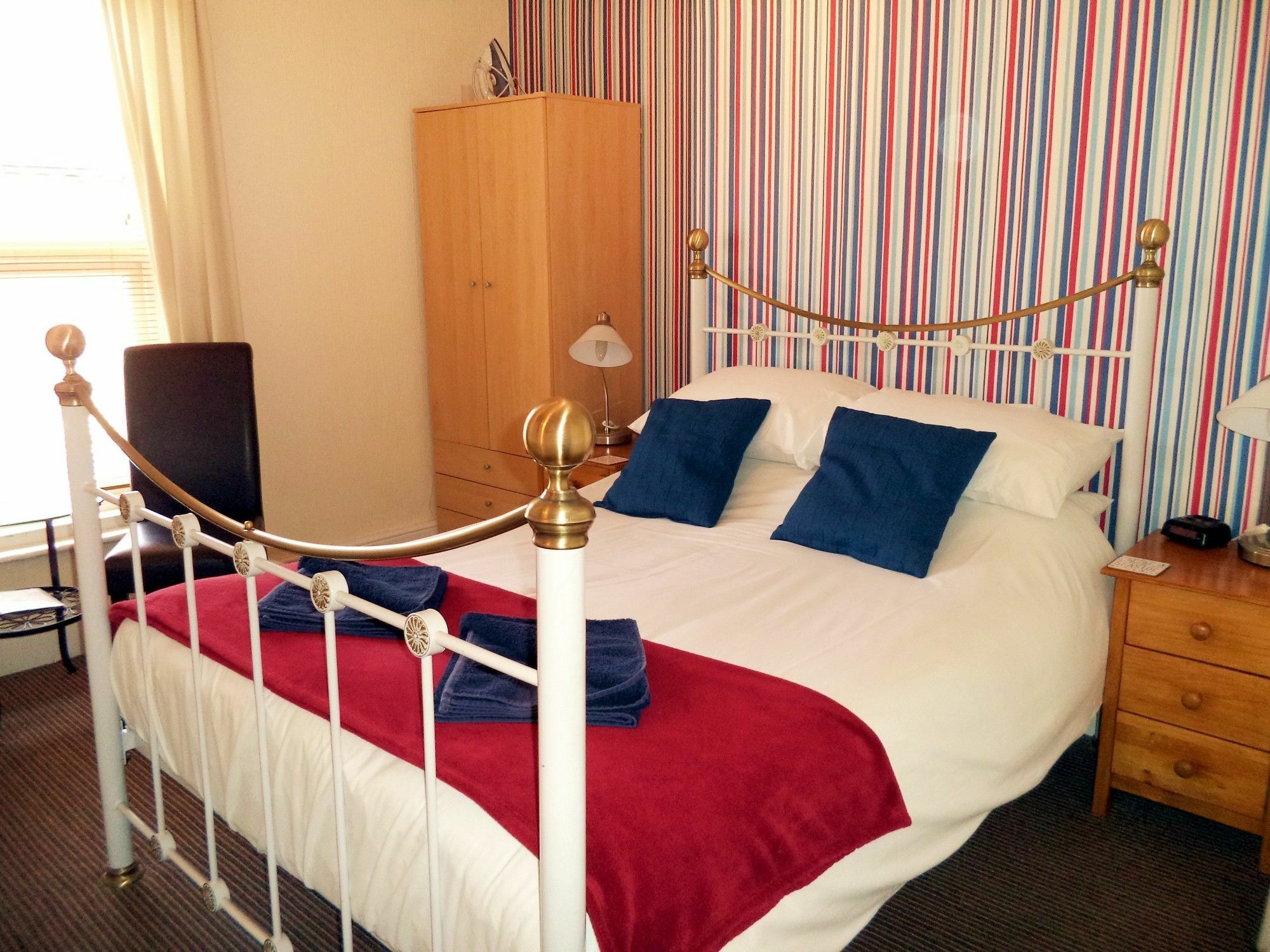 Phoenix Guest House Blackpool Exterior photo